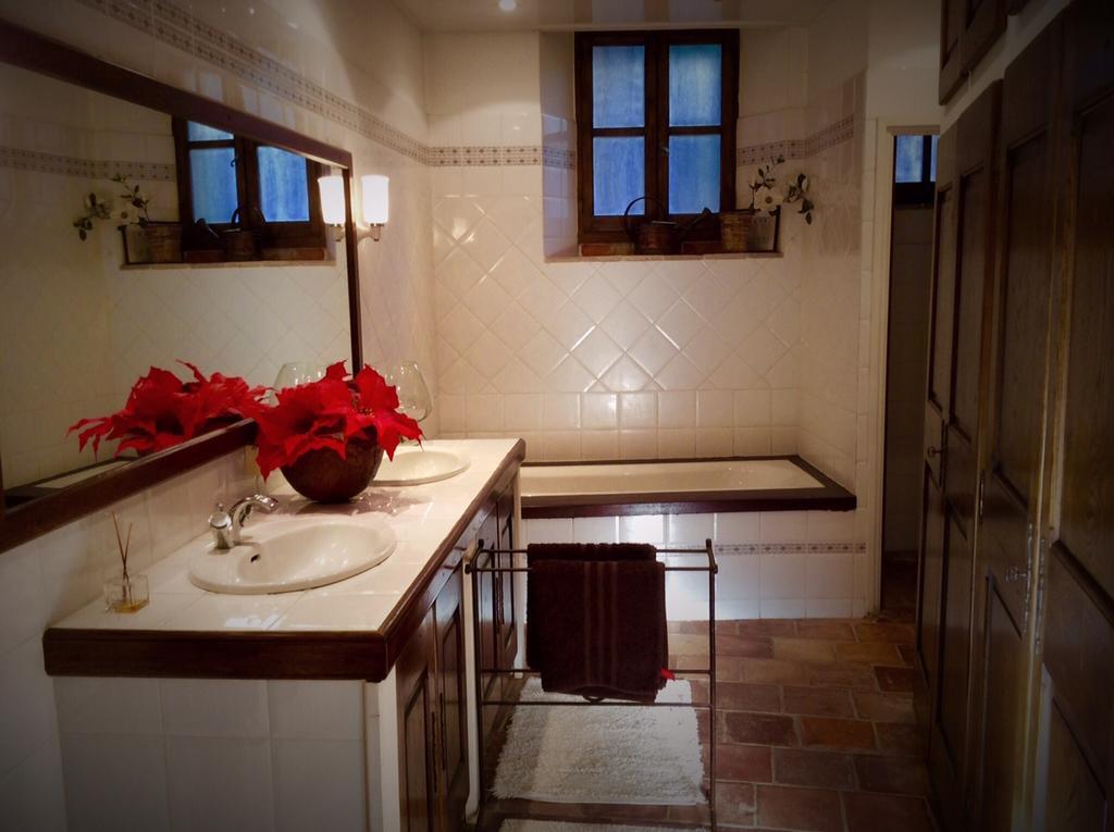 Bed and Breakfast La Maison Disabelle Teyran Pokoj fotografie